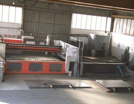 Attrezzatura per saldatura lamiere