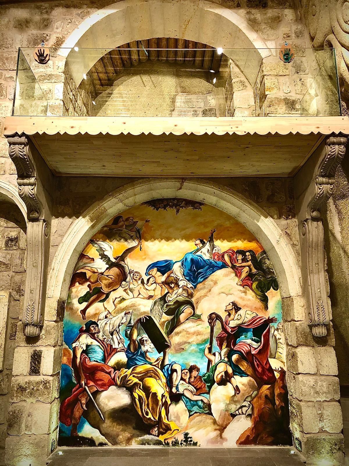 Elika Cave Suites, Gallery