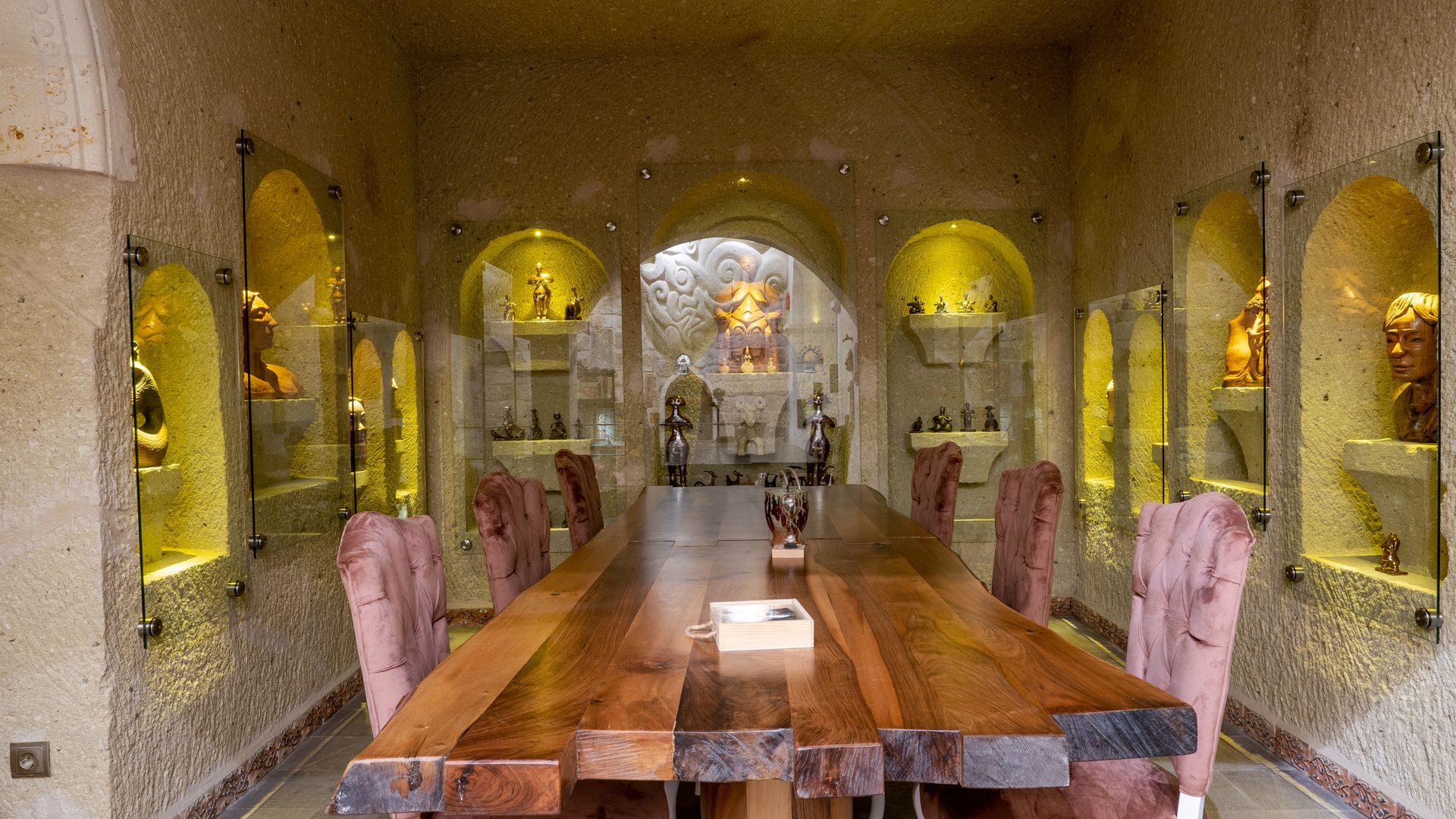 Elika Cave Suites, Gallery, Meeting Room