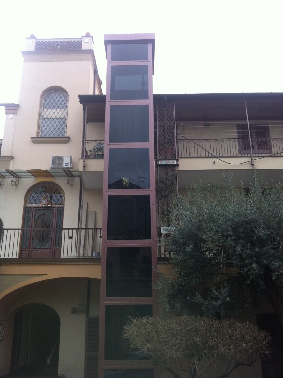 castelletto condominio privato