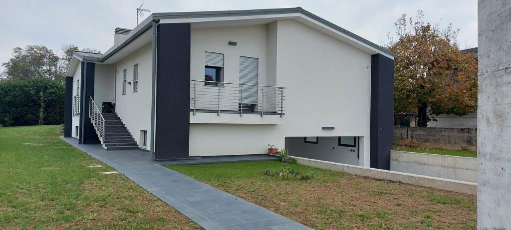 fabbricato residenziale nel comune di reana del rojale