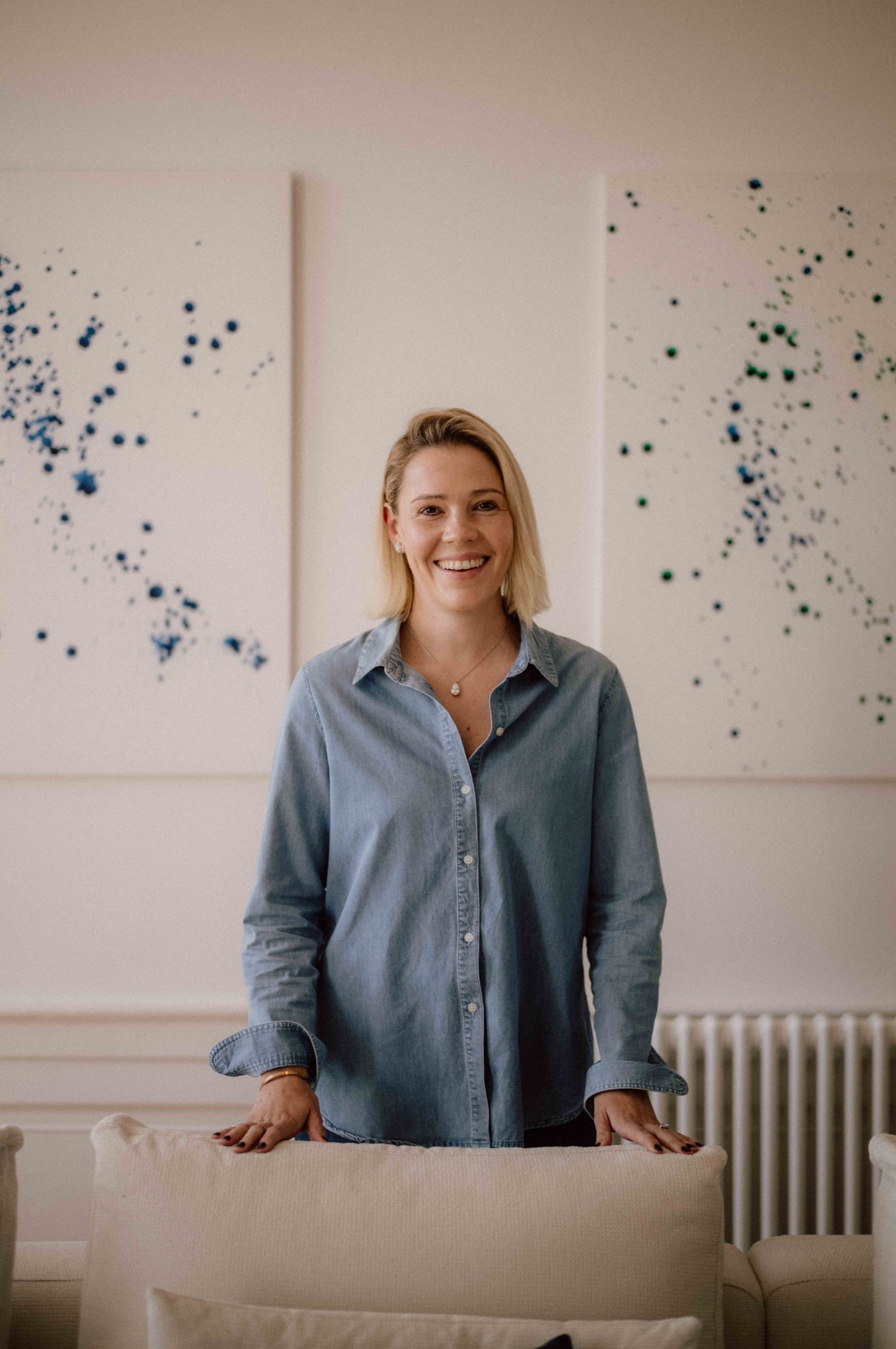 Portrait of Amber, co founder of Kabn, a luxury cabin retreat brand in Scotland.