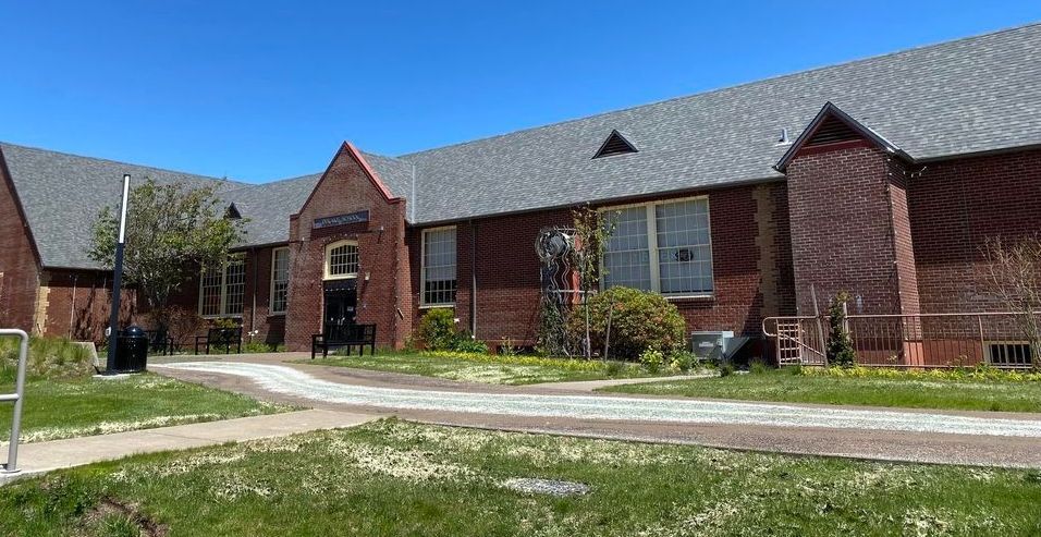 Exterior of the Lincoln City Cultural Center