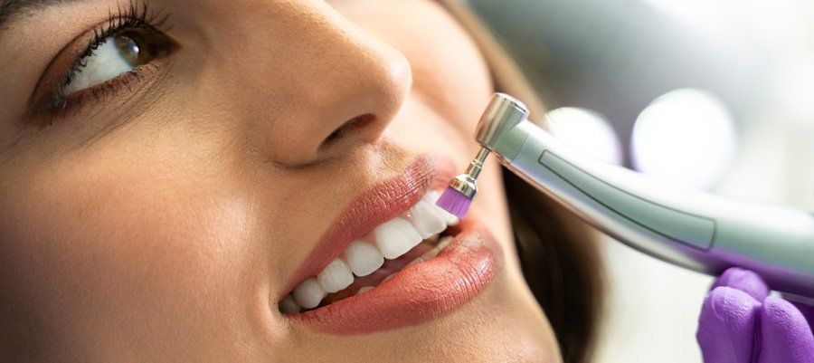 7 Steps Involved in a Professional Teeth Cleaning Procedure