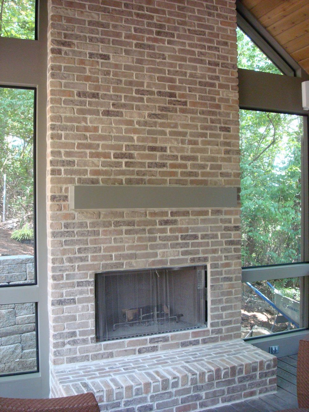 Different types of thin bricks