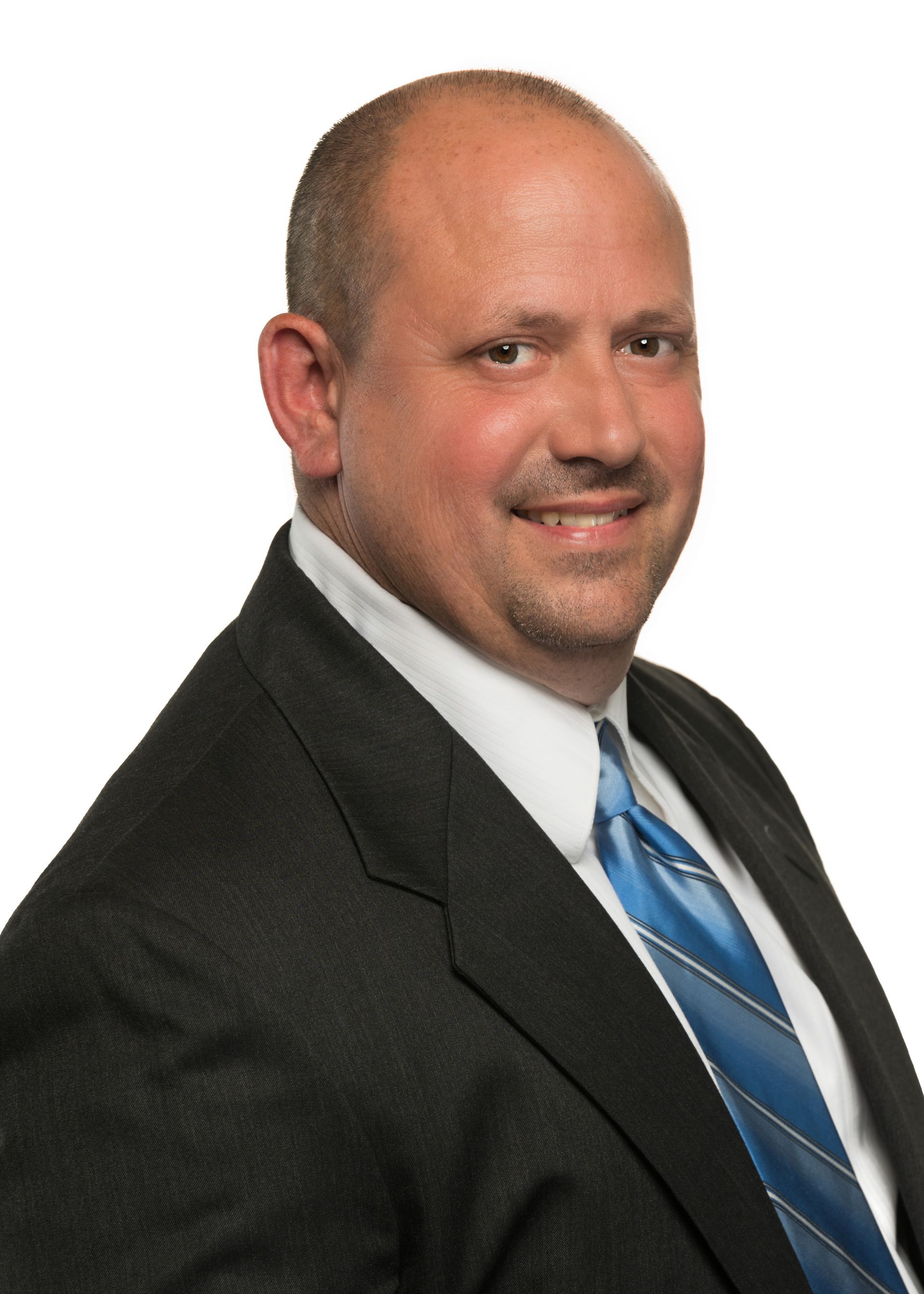 Picture of Christopher McMahon who is a knowledgeable and experienced real estate agent for EXP reality and services clients in various areas of Upstate New York including the Capital District, Mohawk Valley, Adirondacks, and beyond.