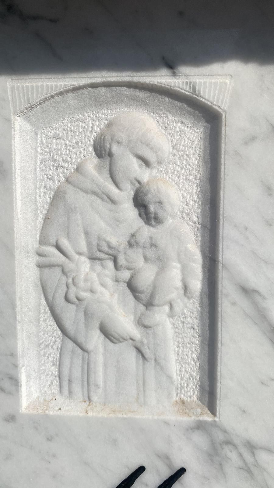 Bassorilievo a tema religioso su marmo