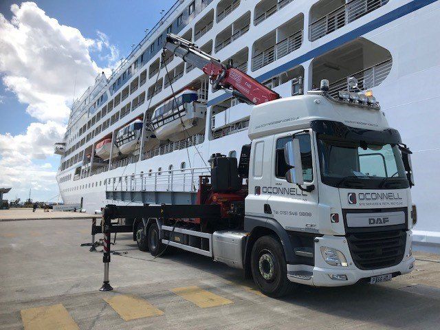 oconnell site services lorry positionng  a gangway