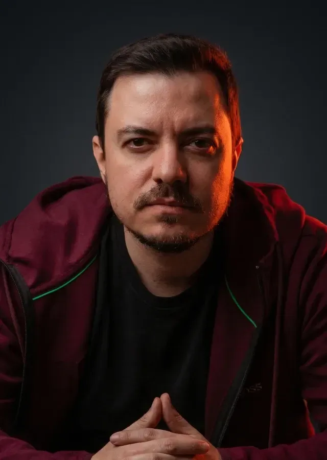 RODRIGO VINHAS