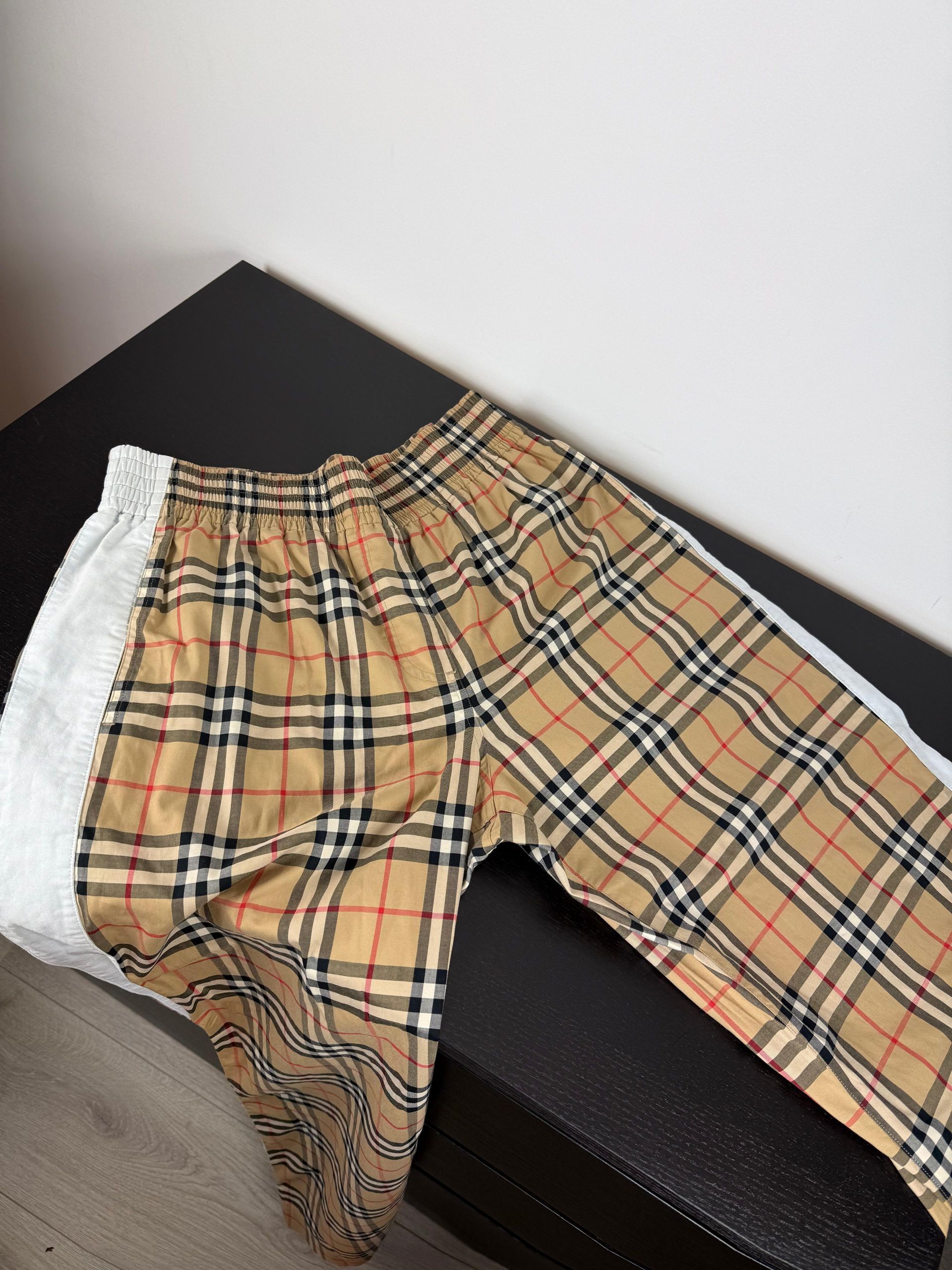 BURBERRY TROUSERS WIT