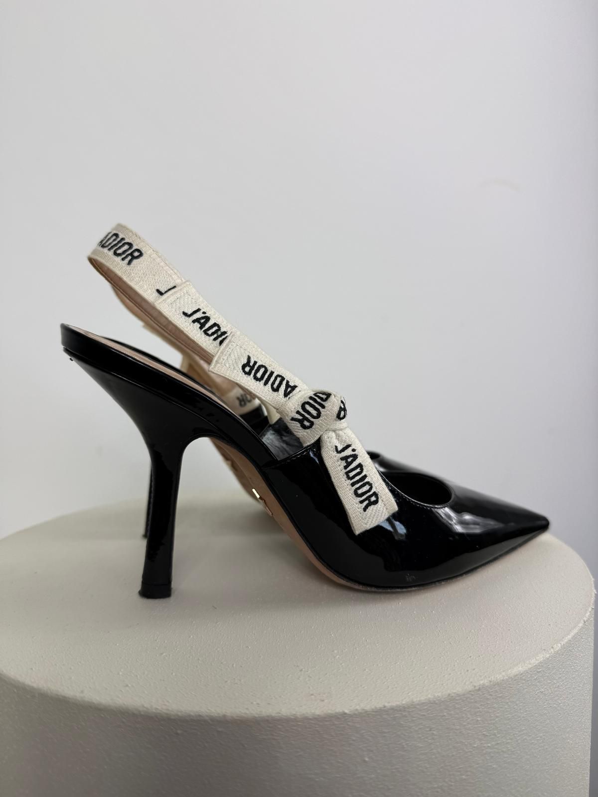 J'ADIOR SLINGBACK PUMPS