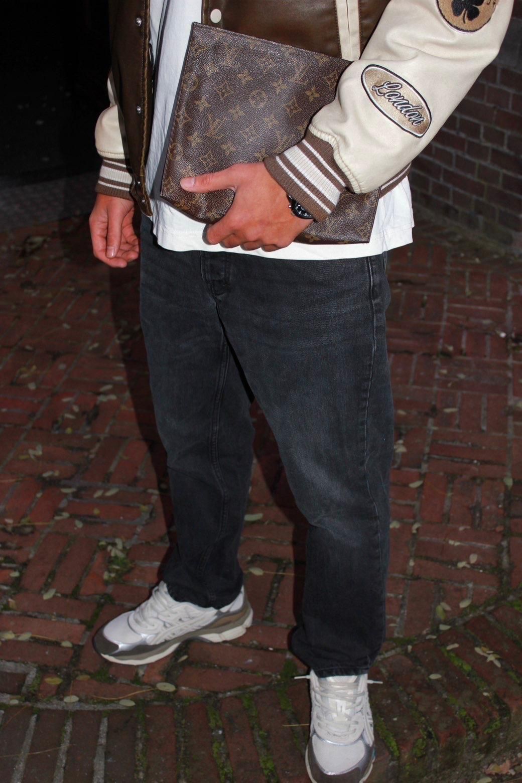 Louis Vuitton Monogram Clutch