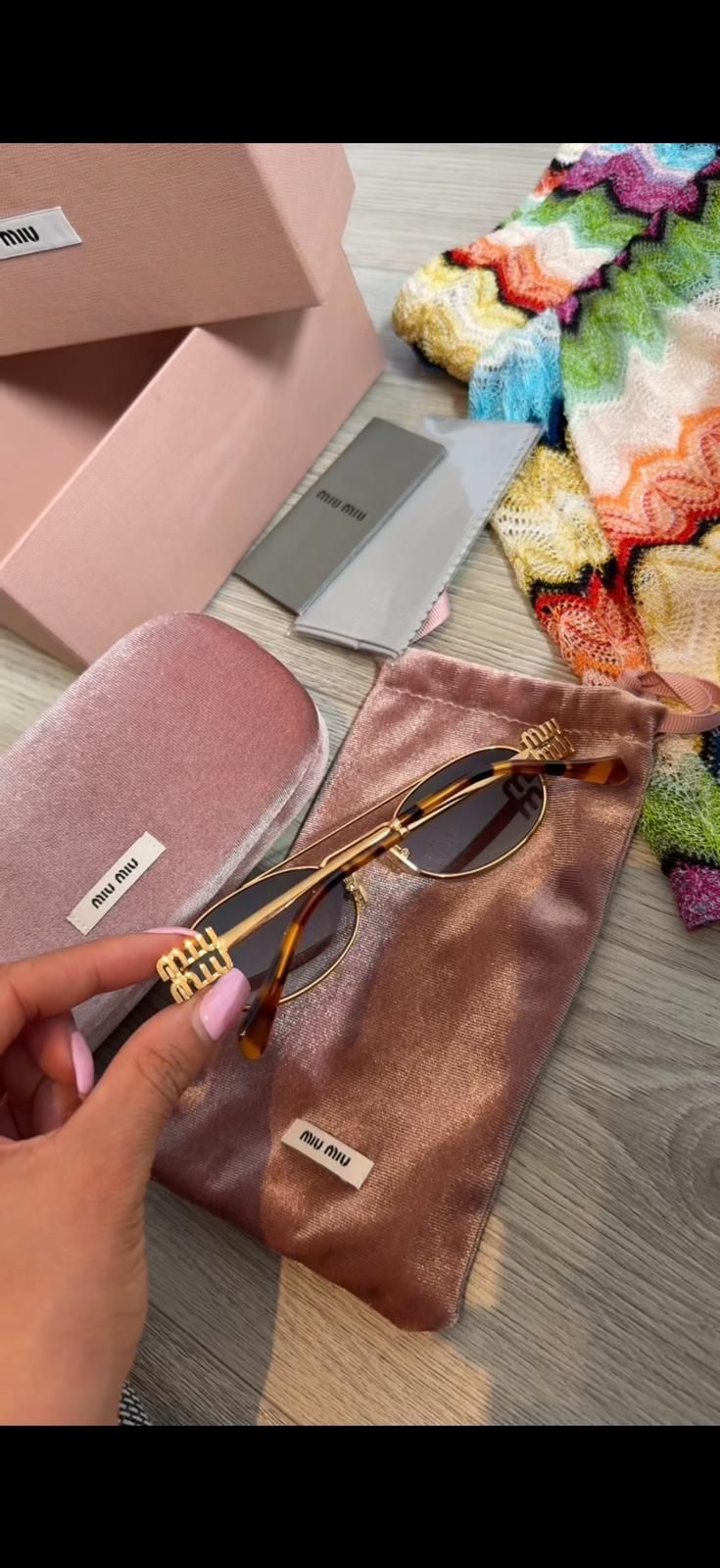 MIU MIU Sunglasses