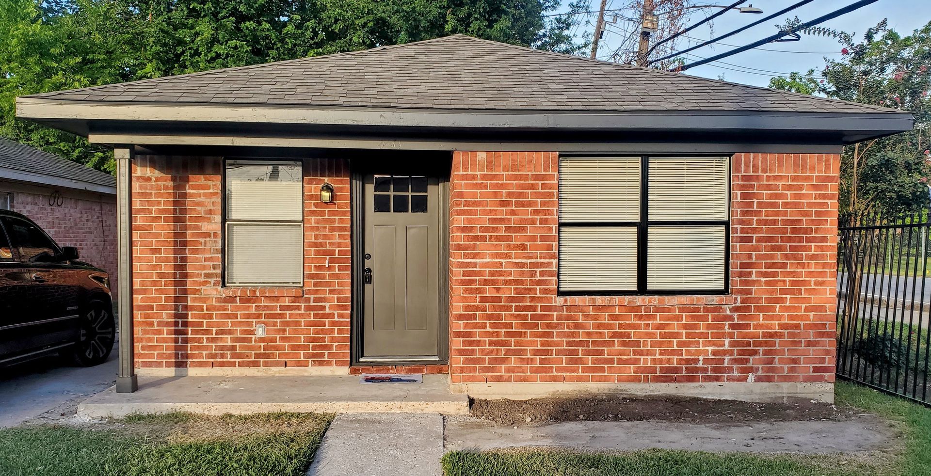 Exterior photo of las palmeras patio home