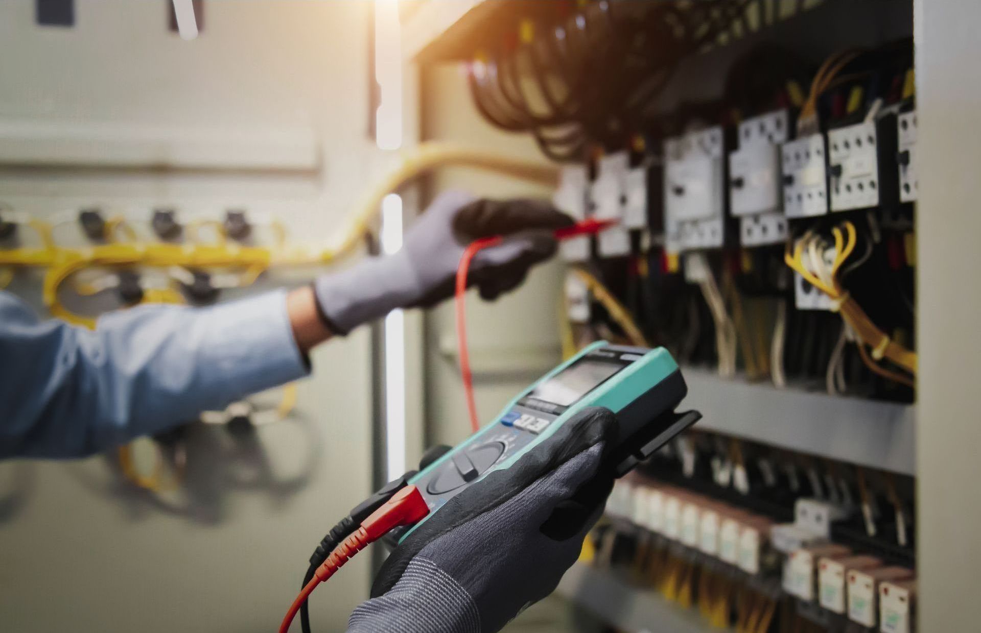 Checking Circuit Breakers — Clearwater, FL — Dunedin Electric