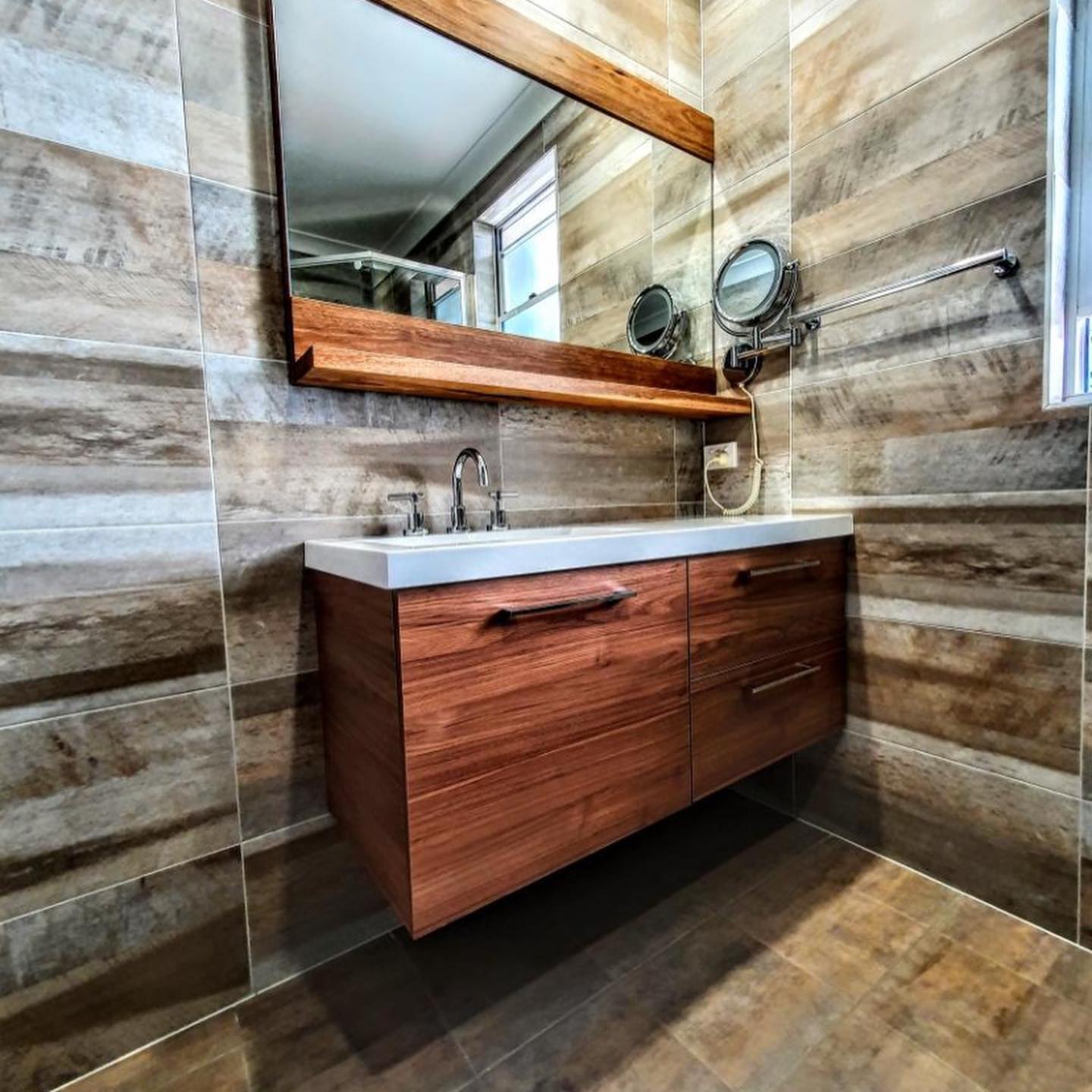 Summit Bathrooms. Bathroom renovations photos in Newcastle & the Hunter