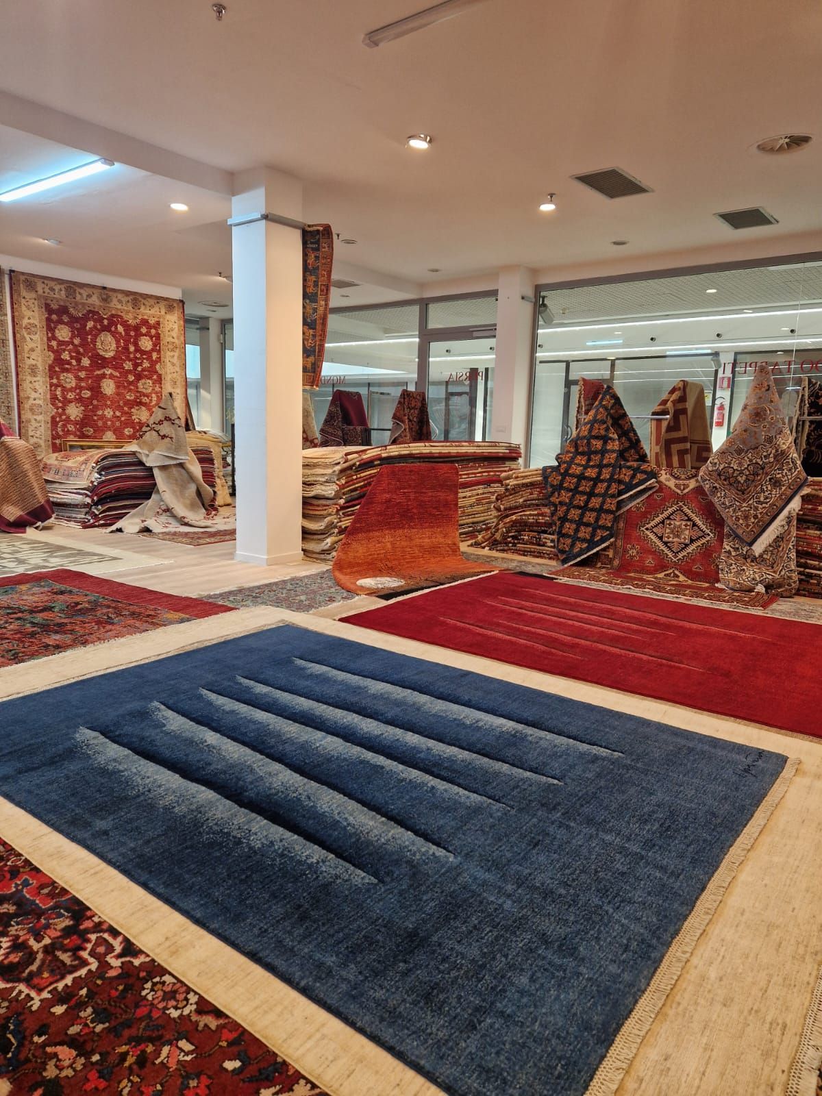 Tappeti personalizzati Mondo Tappeti Vicenza www.tappetiavicenza.it