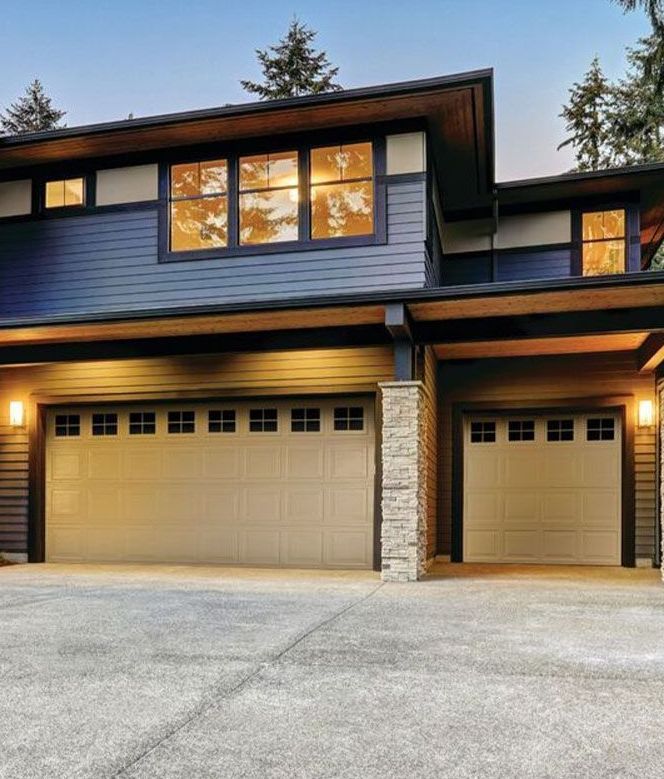 Traditional raised garage door - addison tx