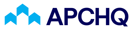 Logo de l'APCHQ, comportant un dessin abstrait bleu de trois flèches pointant vers le haut à gauche et des lettres bleu foncé à droite.