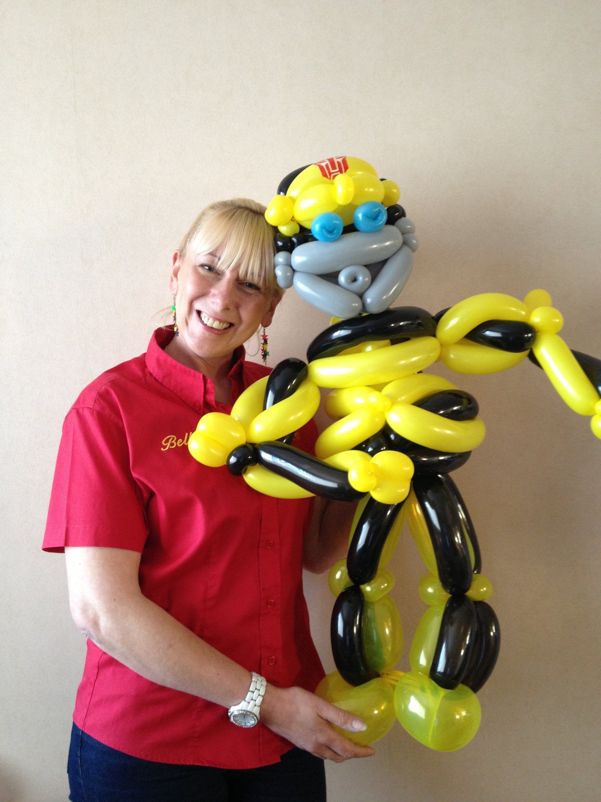 Balloon modelling in Solihull