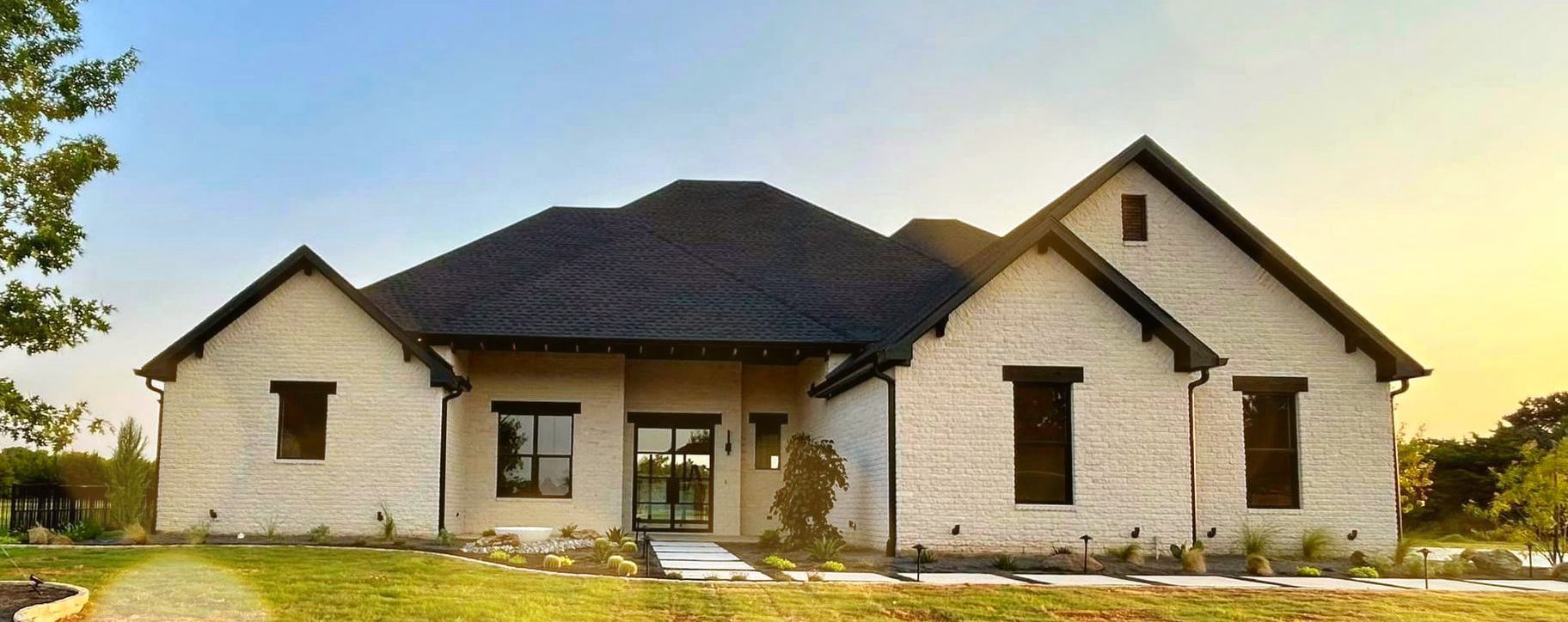 Beautiful  Custom Brick and Stone Home Roger Townsend Construction  Co. Quality Custom Homes North Texas  Pottsboro  Lake Texoma 