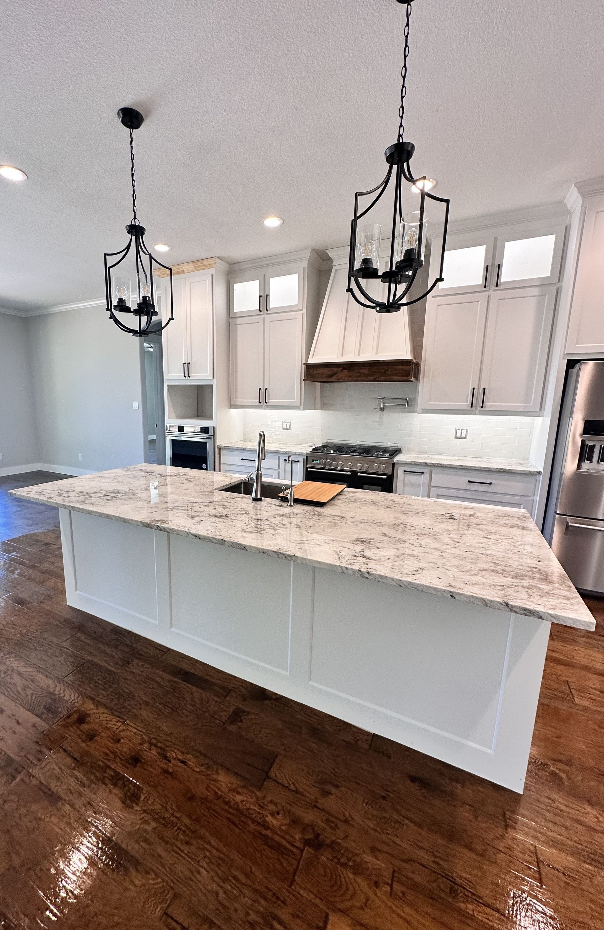 Beautiful  Custom Kitchen Roger Townsend Construction  Co. Quality Custom Homes North Texas  Pottsboro  Lake Texoma 
