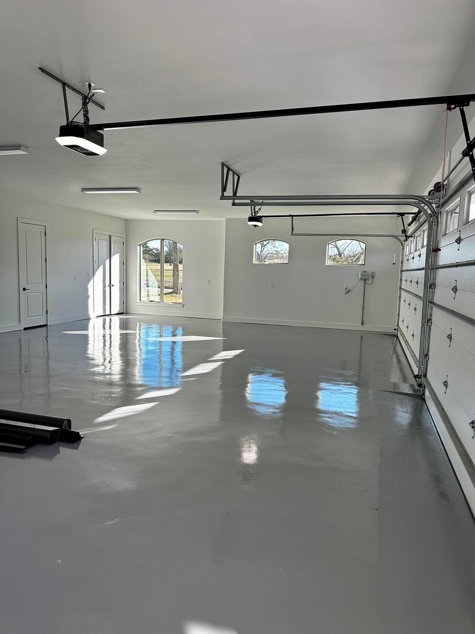 Beautiful  Custom Garage Roger Townsend Construction  Co. Quality Custom Homes North Texas  Pottsboro  Lake Texoma 