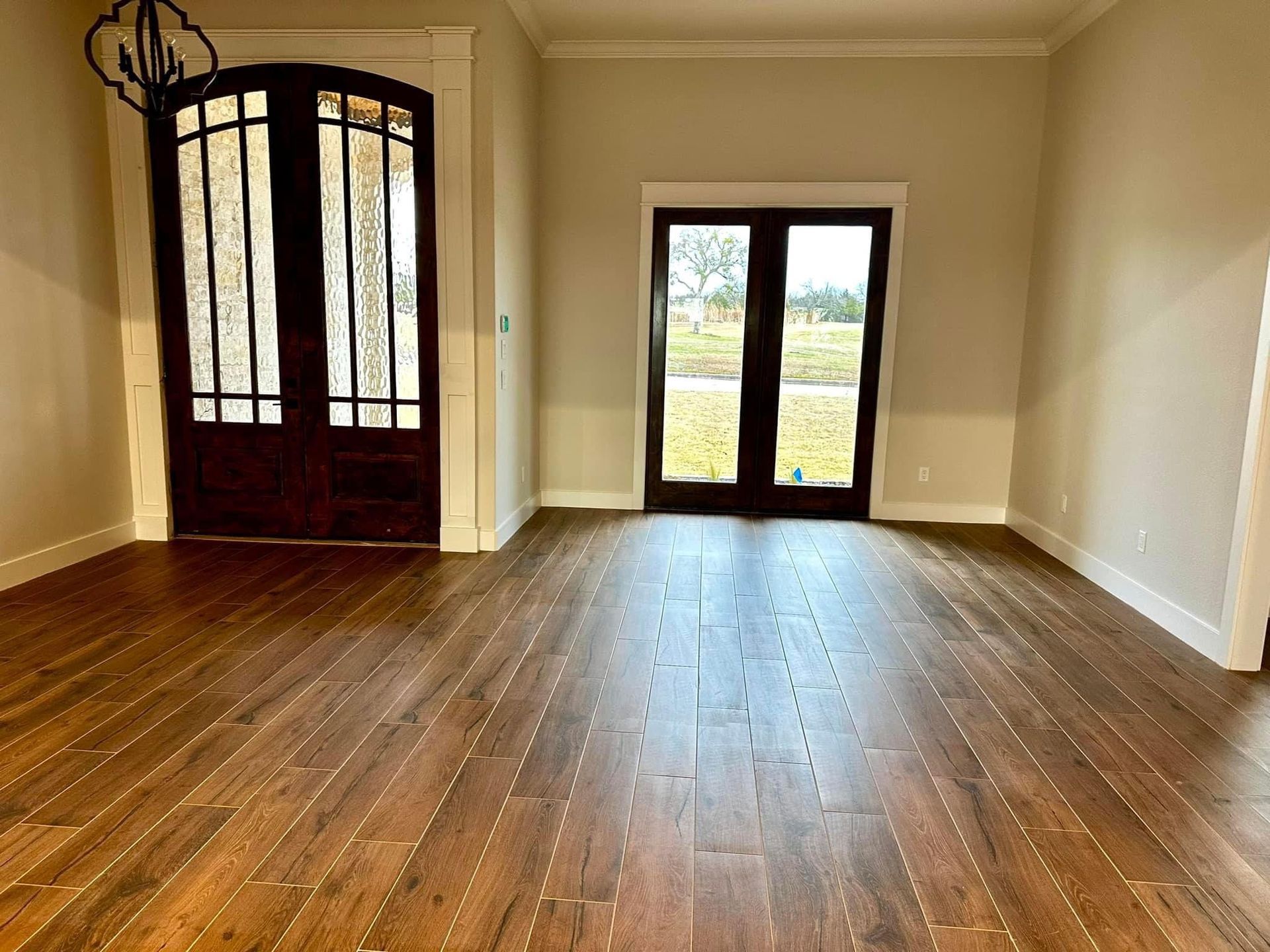 Beautiful  Custom Laundry/Mud Room Roger Townsend Construction  Co. Quality Custom Homes North Texas  Pottsboro  Lake Texoma 