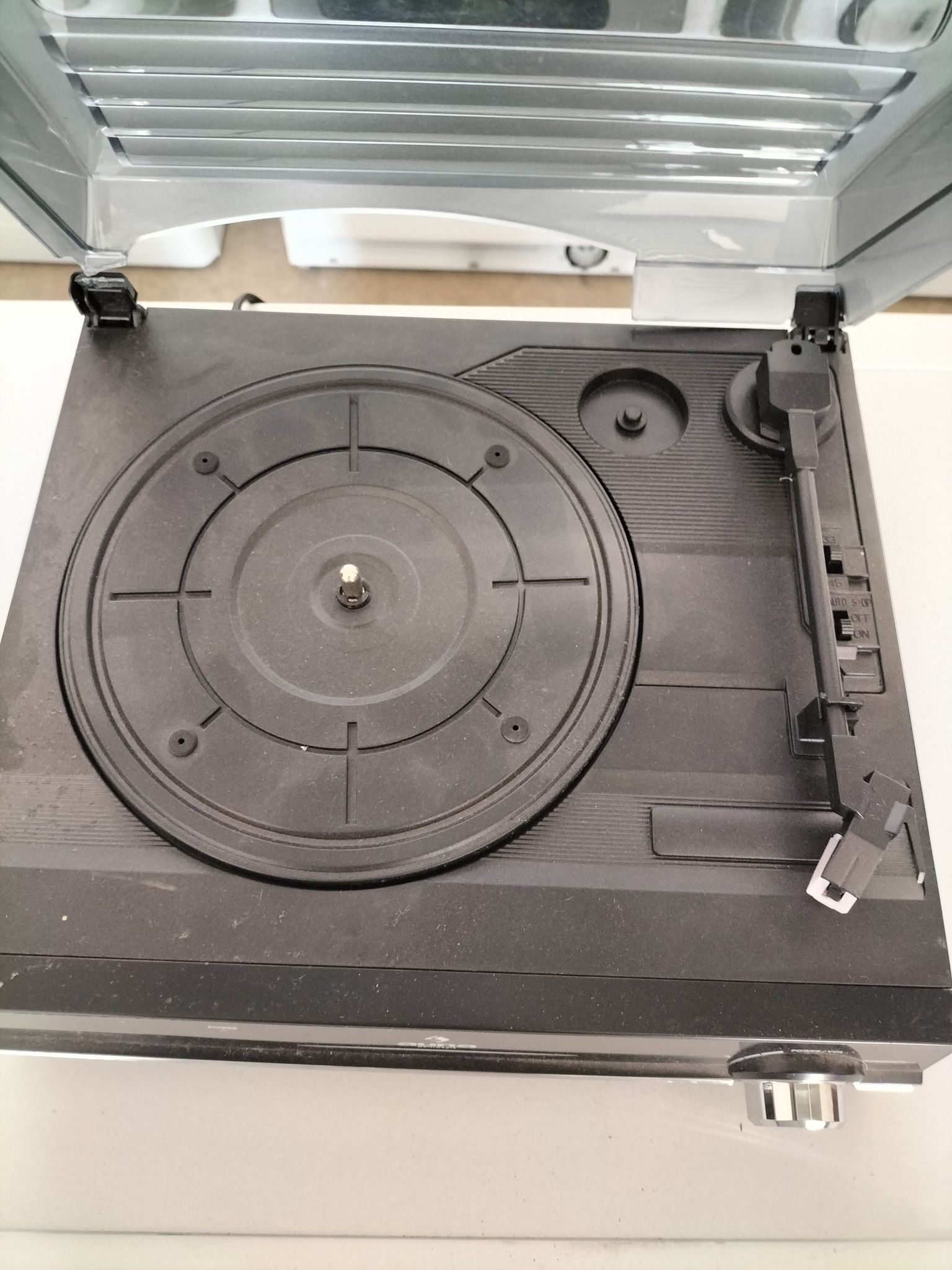 Auna TBA-928 Platenspeler - Geïntegreerde luidspreker - Zwart