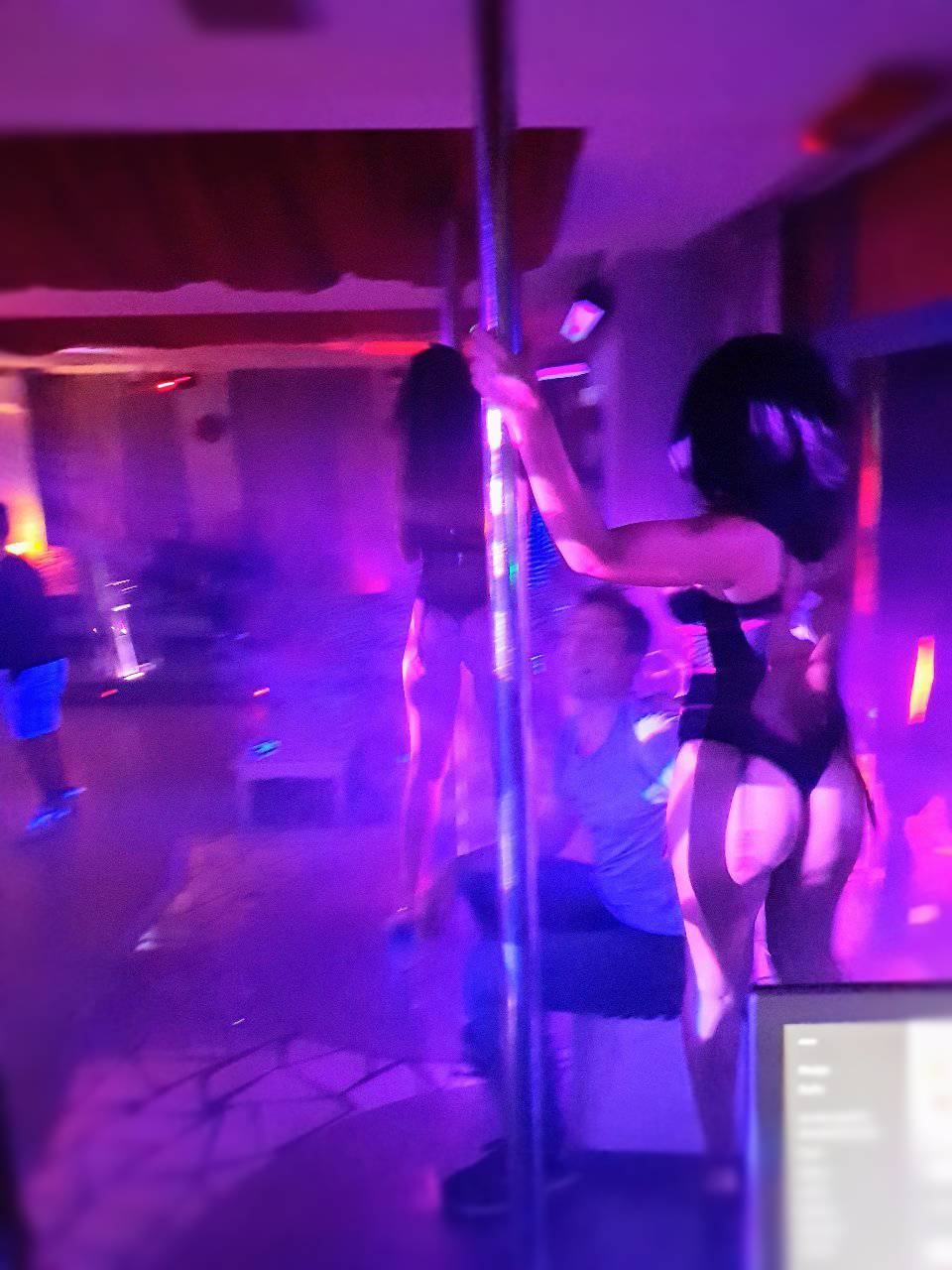 Night club Riccione: Orablu serate sexy