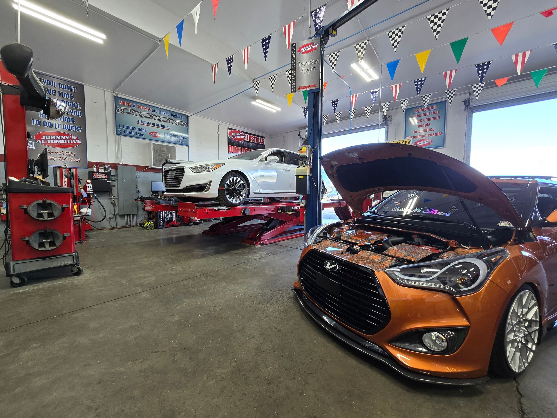 Auto Shop Gallery | Johnny's Automotive - Haines City