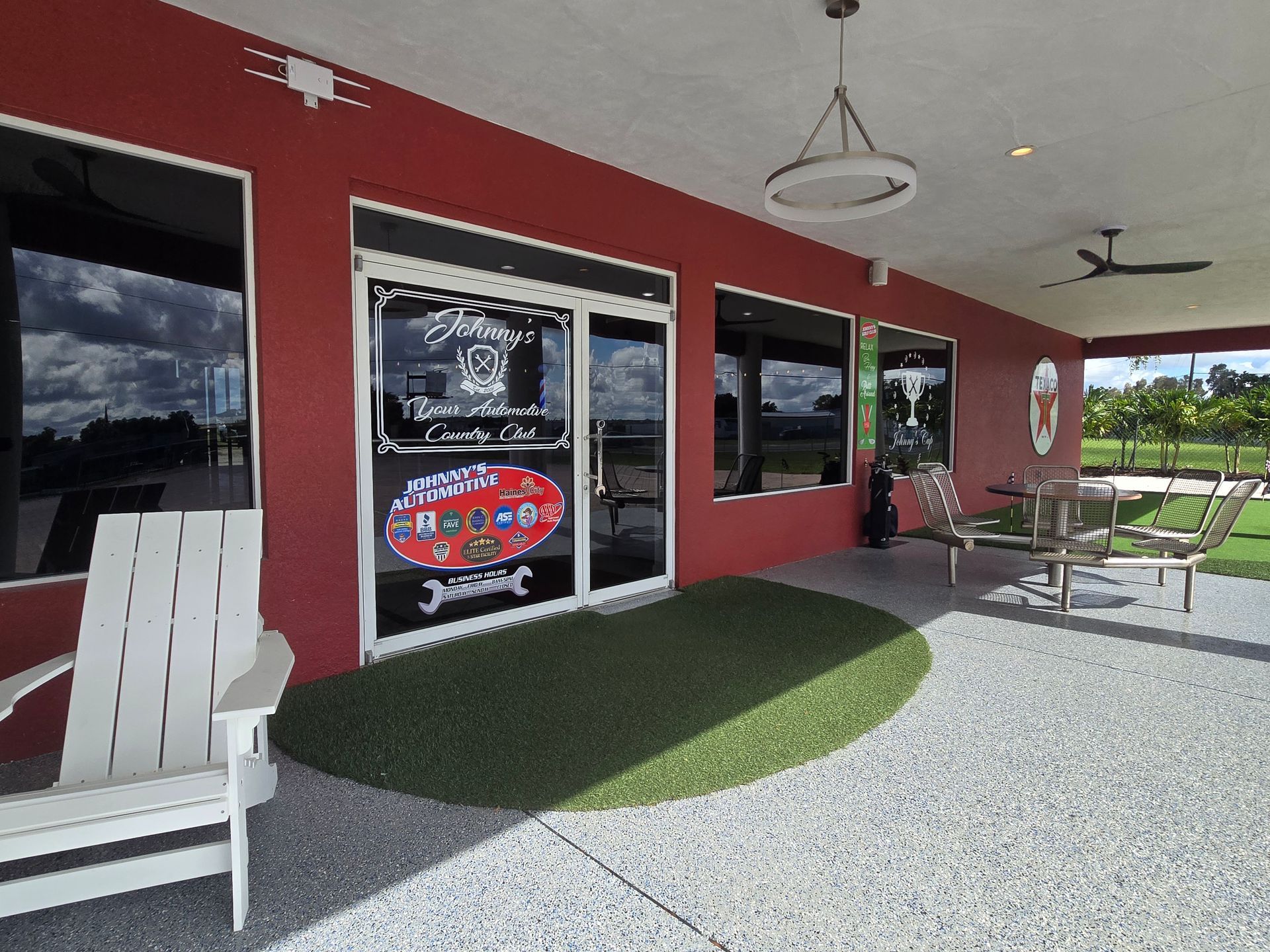 Auto Shop Gallery | Johnny's Automotive - Haines City
