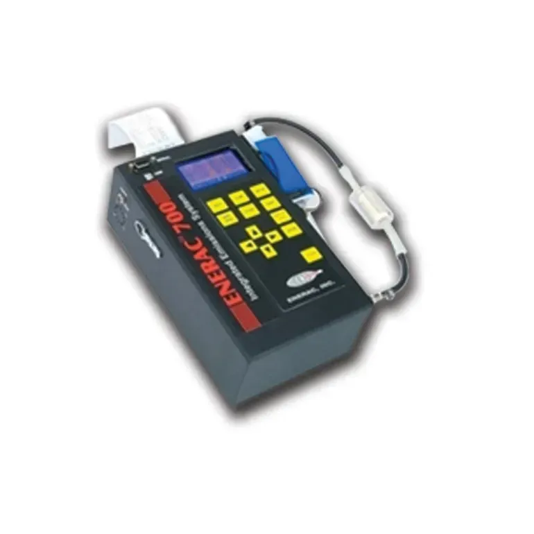 Enerac 700, un analizador de emisiones portátil con impresora, tubos conectados y teclado.