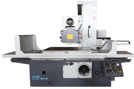 Rectificadora de superficies grande y gris con muela abrasiva y panel de control.