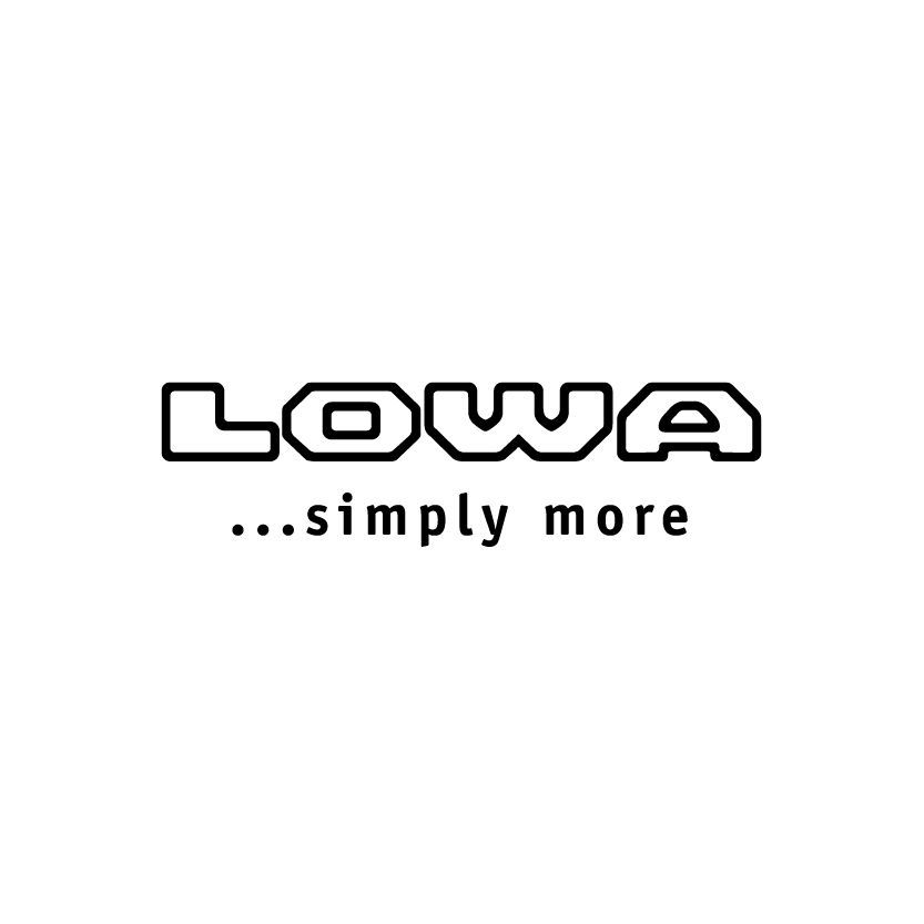 Das Lowa-Logo ist schwarz-weiß und sagt „simply more“.