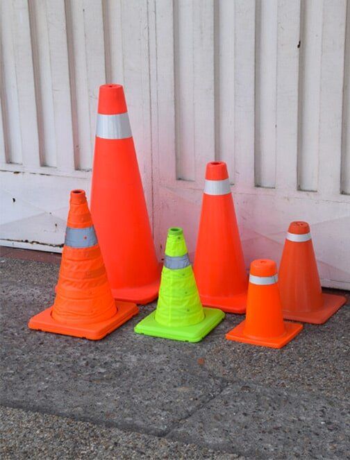 conos plasticos reflectivos  botiquines y extintores lcd