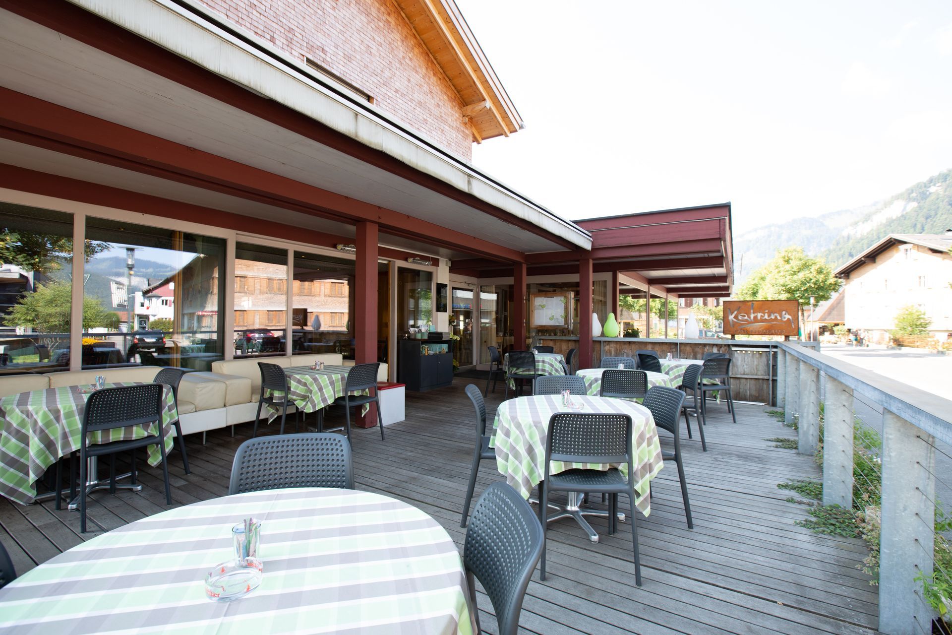 Terrasse Cafe Restaurant Katrina