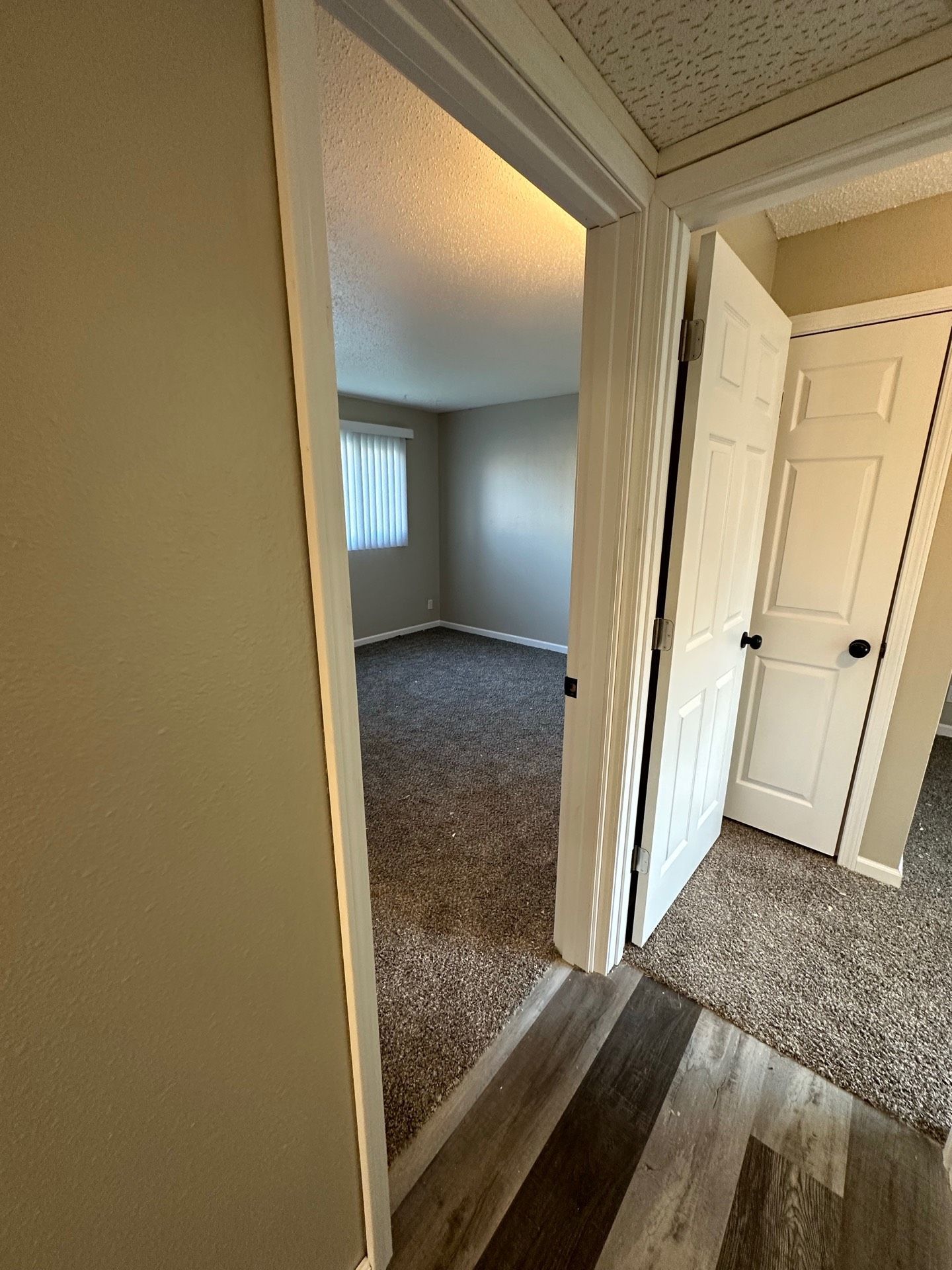 McCook Apartments North Sioux City J&M Real Estate