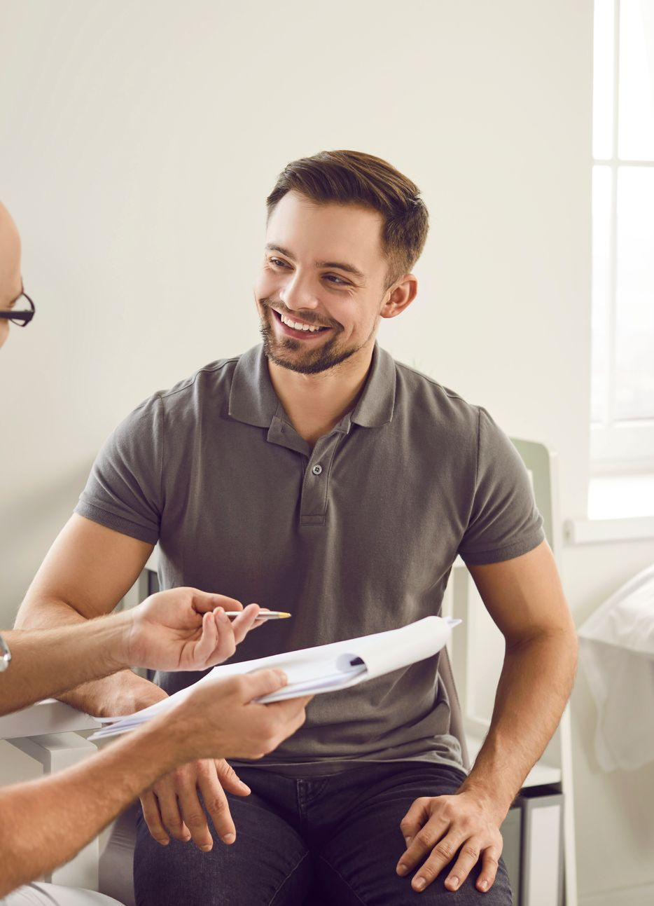 man receiving medical care - urgent ortho auburn opelika al