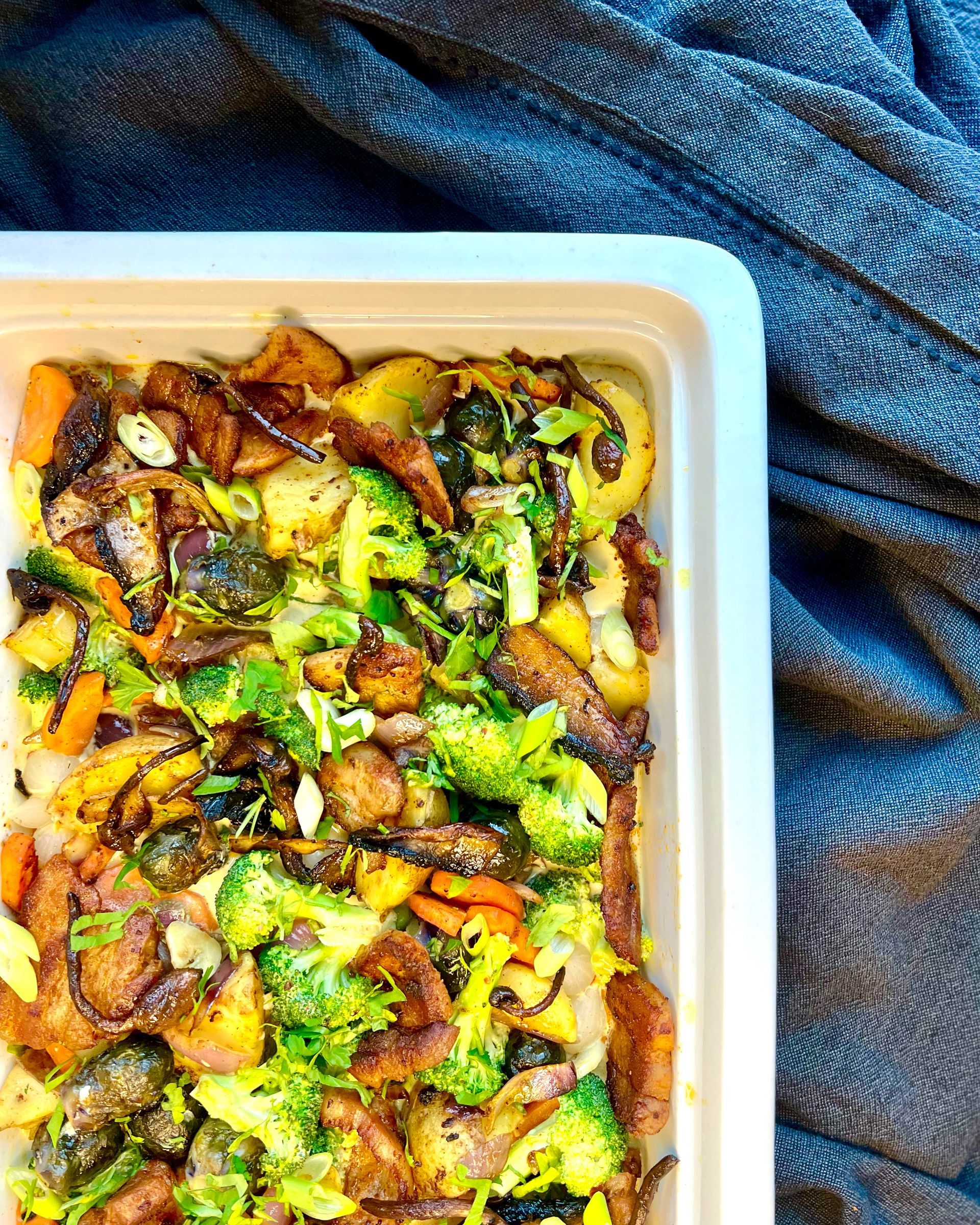 eteneteneten traybake