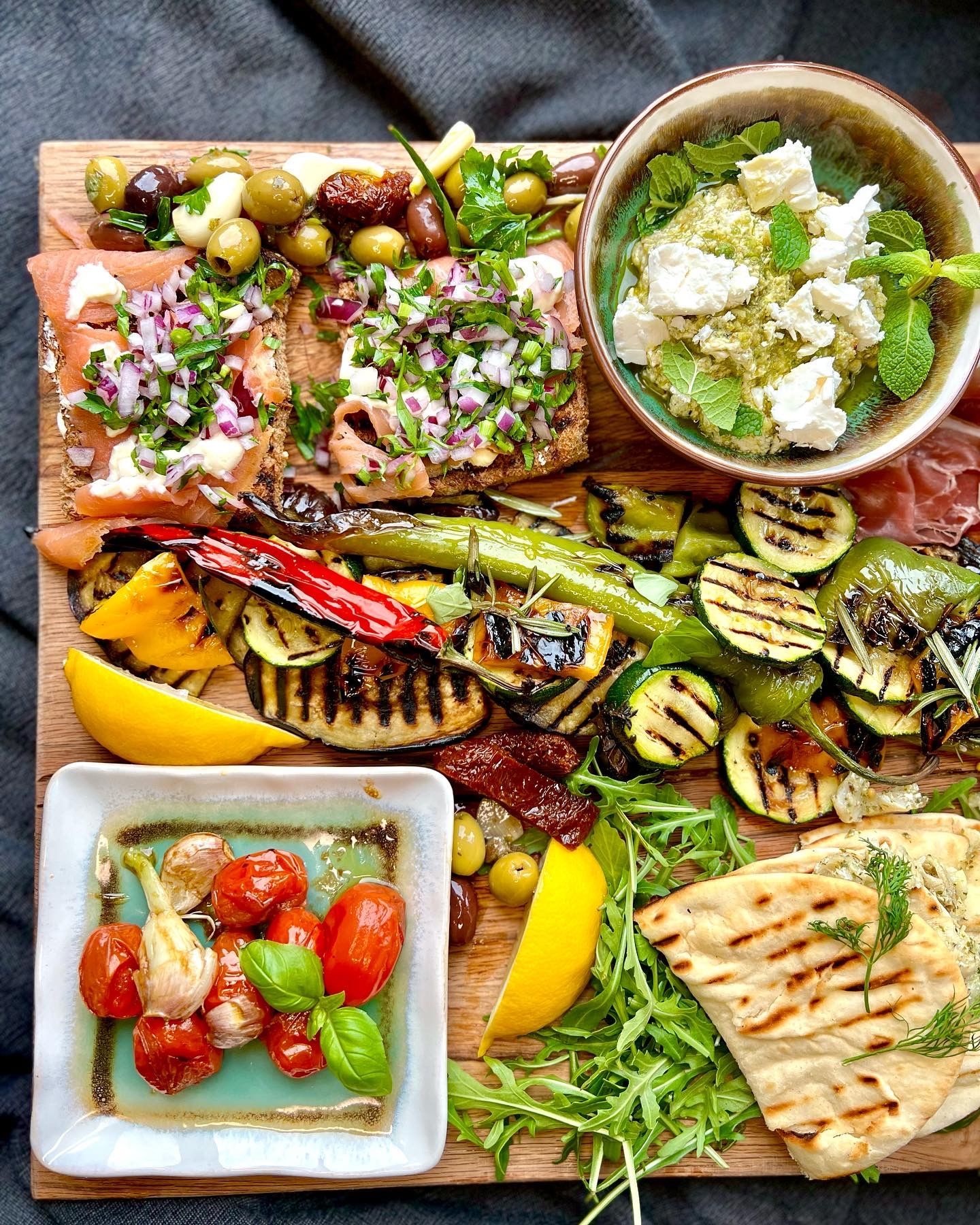 eteneteneten borrelplank