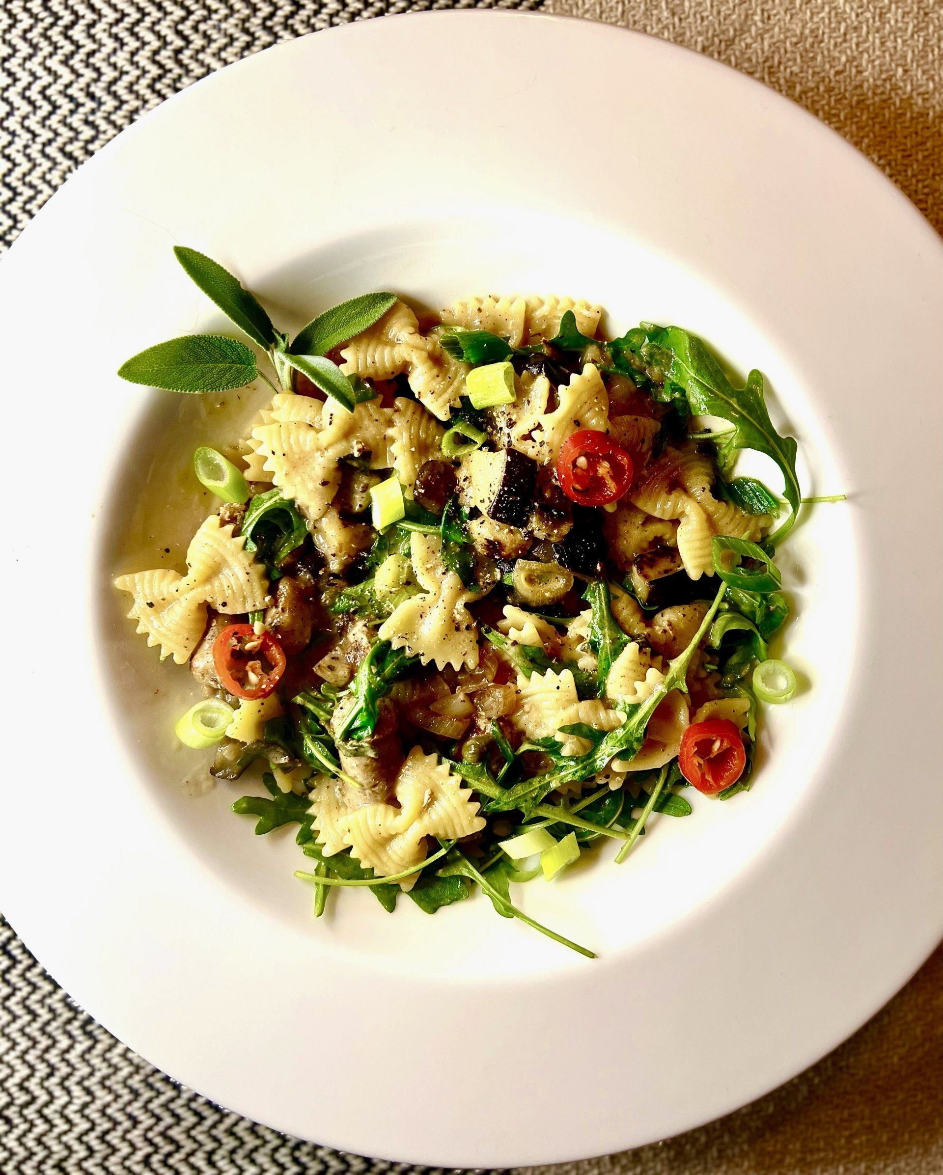 eteneteneten farfalle chipolata