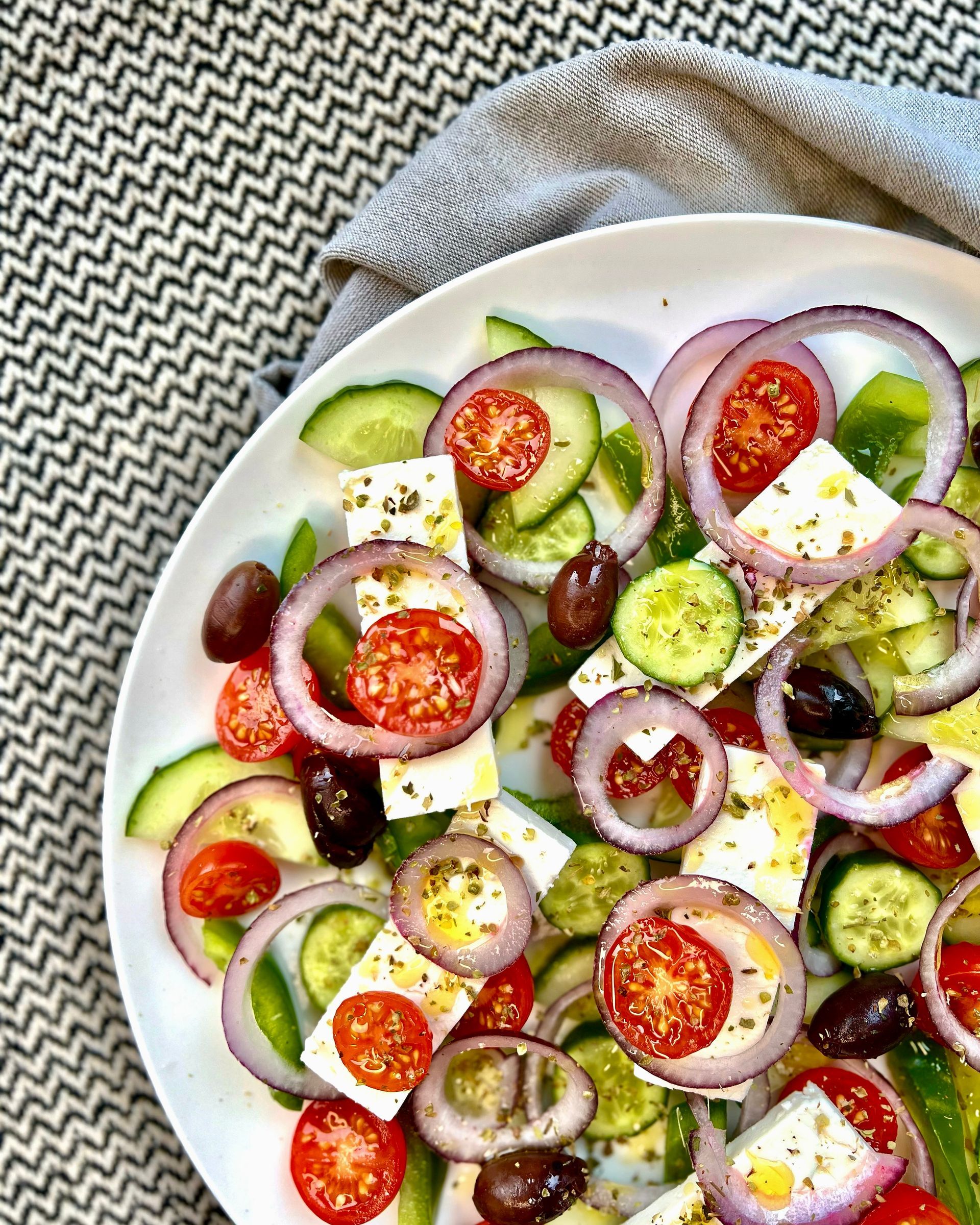 eteneteneten greelsalad