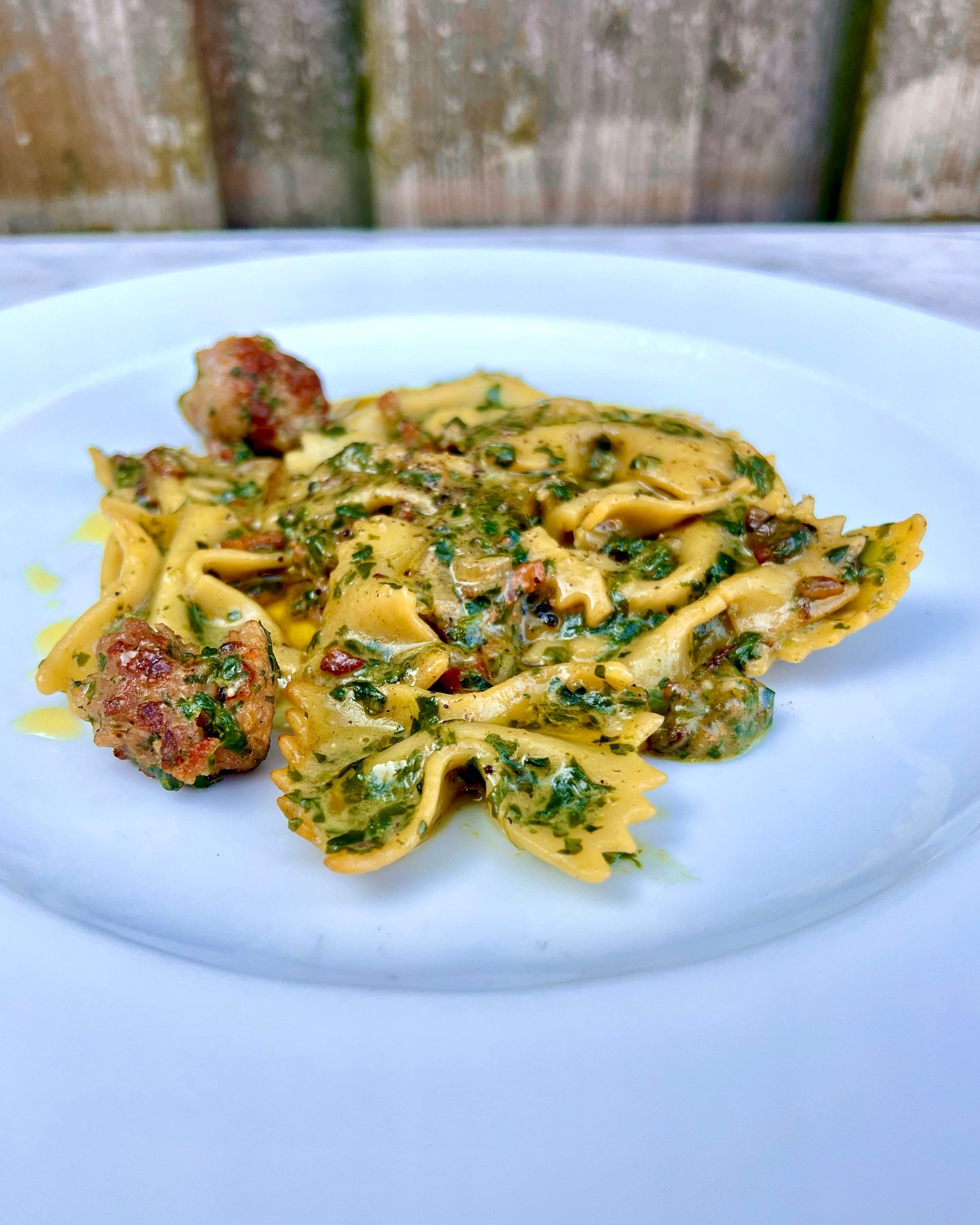 eteneteneten farfalle