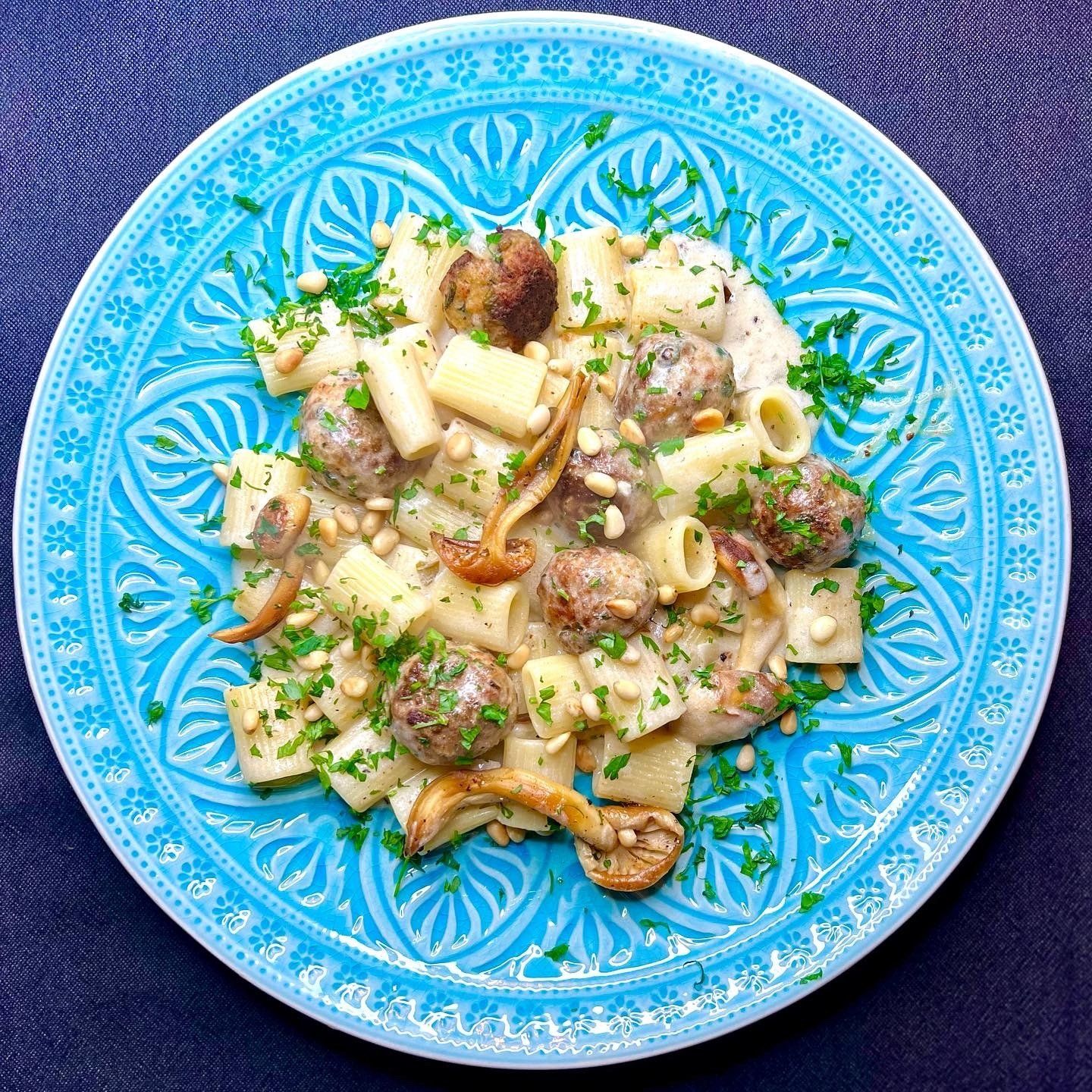 eteneteneten kippengehakt citroen salie