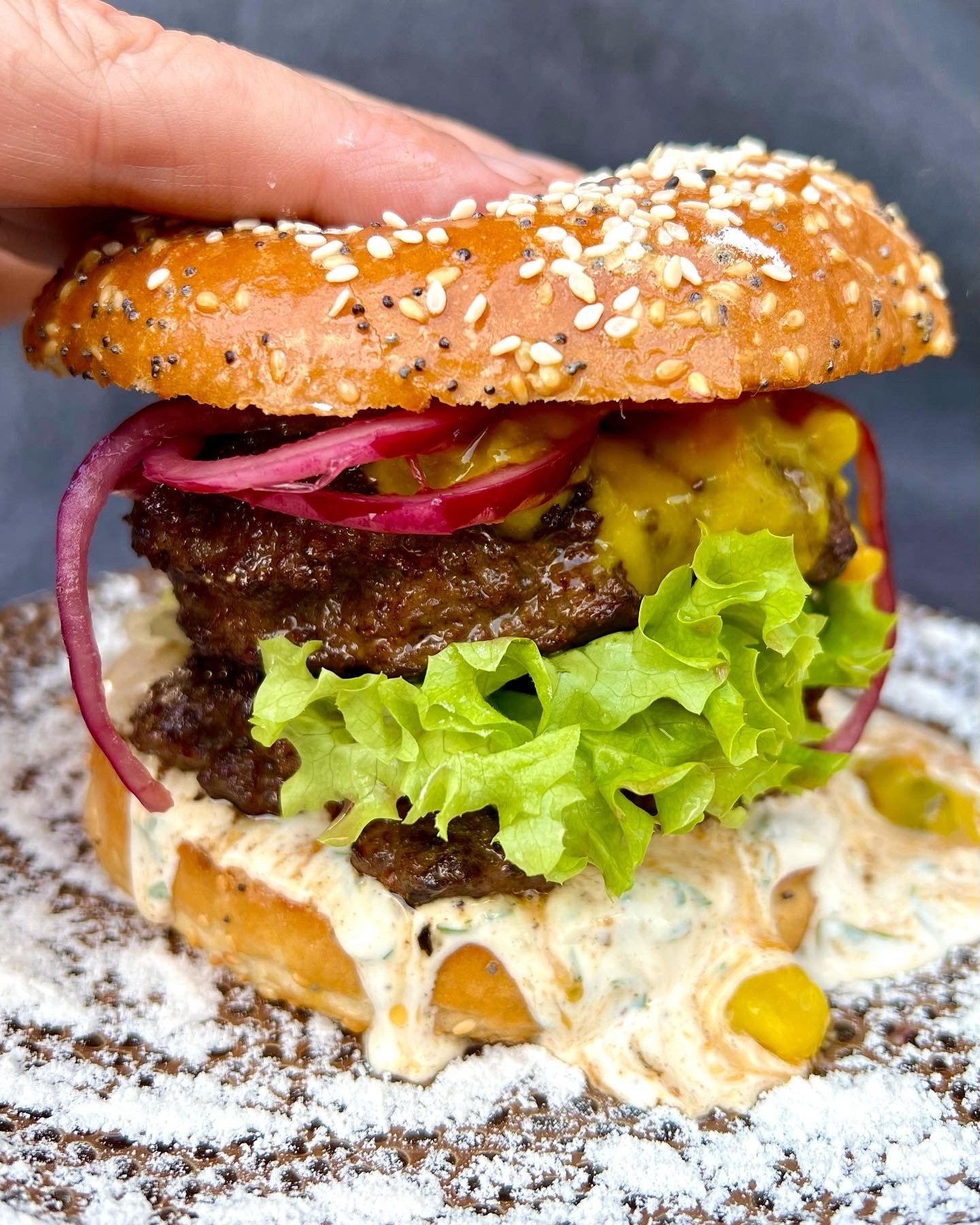 eteneteneten hamburger