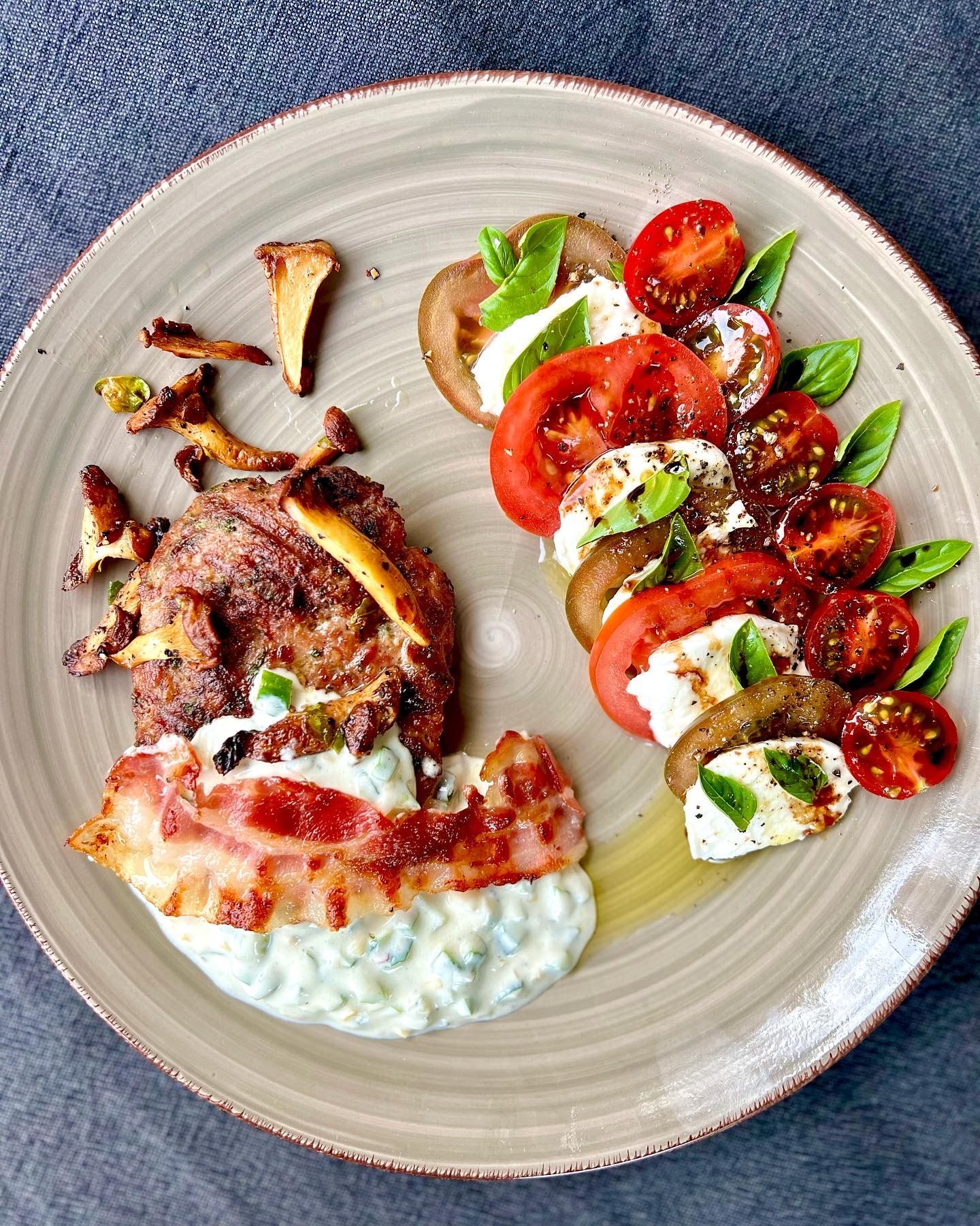 eteneteneten hamburger