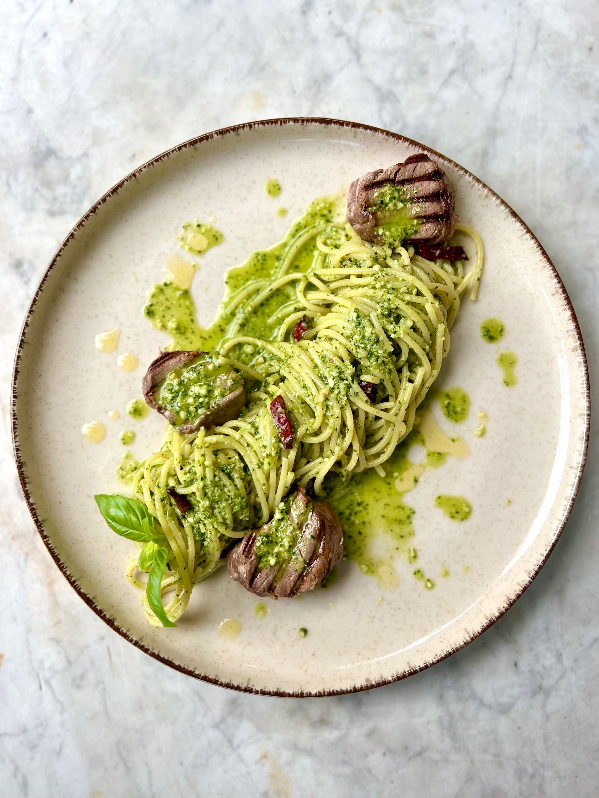 Spaghetti pesto