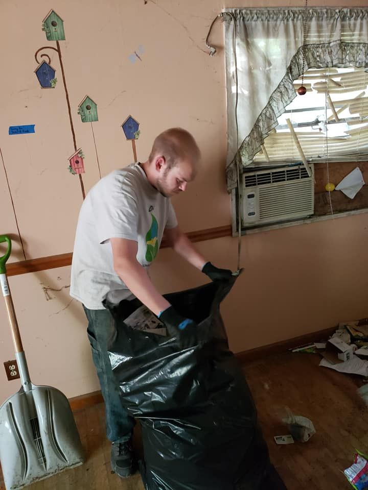 Cleaning before tenants are moving in