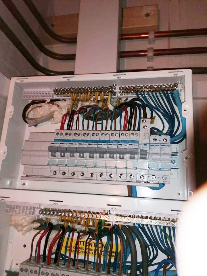 Electrician | Contech Electrical